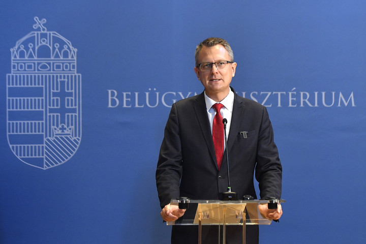 Közel ezer diák ingyenes nyári táboroztatását biztosítja a Belügyminisztérium