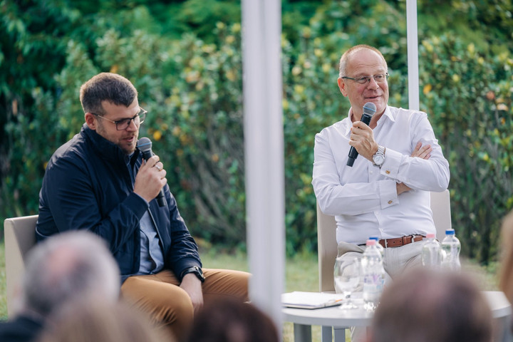 Fotó: Facebook/Navracsics Tibor Navracsics Tibor: Alapvető érdekünk, hogy 2026-ban a választás a választókerületekben dőljön el