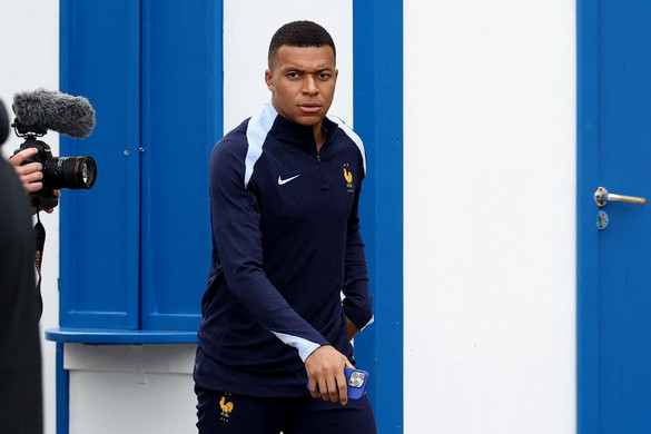 Ezért nem játszott Mbappé