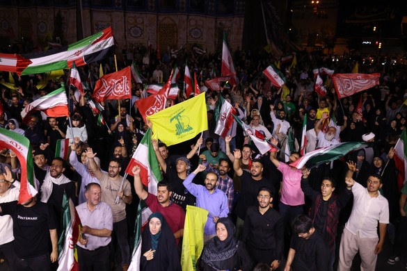 Irán óva inti a világot