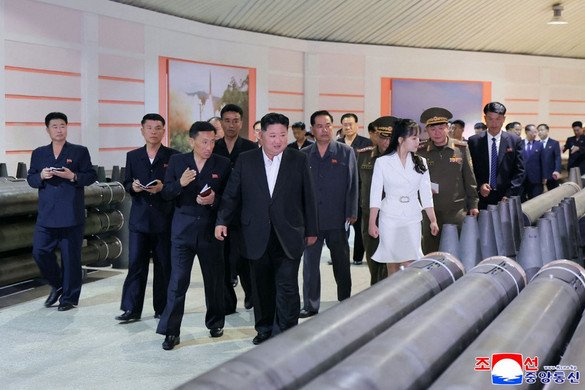 Kim Dzsongun újabb fegyverkezésre szólított fel