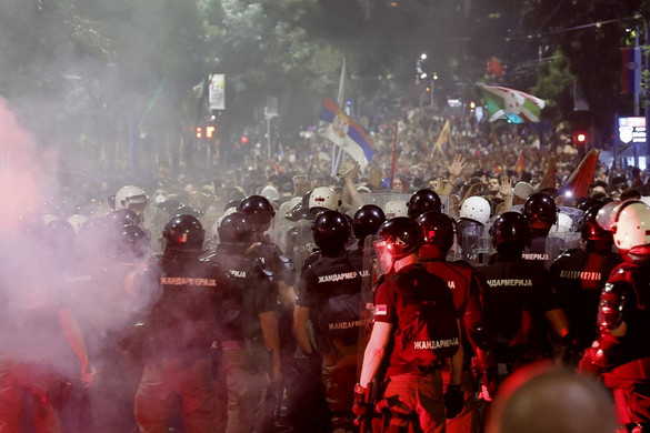Felszámolta a rendőrség a szerbiai útlezárásokat