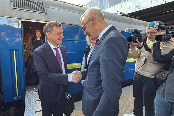 További katonai segítség Ukrajnának
