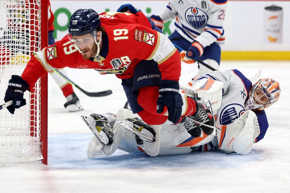Vezet az NHL-címvédő
