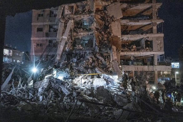 Durva támadásokkal folytatódott az izraeli-iráni háború