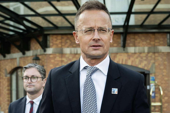 "Ukrajna NATO-tagsága a harmadik világháborúval lenne egyenlő, és azt mi nagyon-nagyon nem szeretnénk"