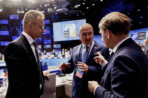 A NATO-csúcs fókusza a szövetségesek védelmének kollektív fejlesztésére és növelésére tevődött át