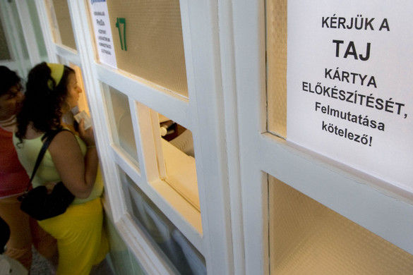 Mégis marad a TAJ-kártya