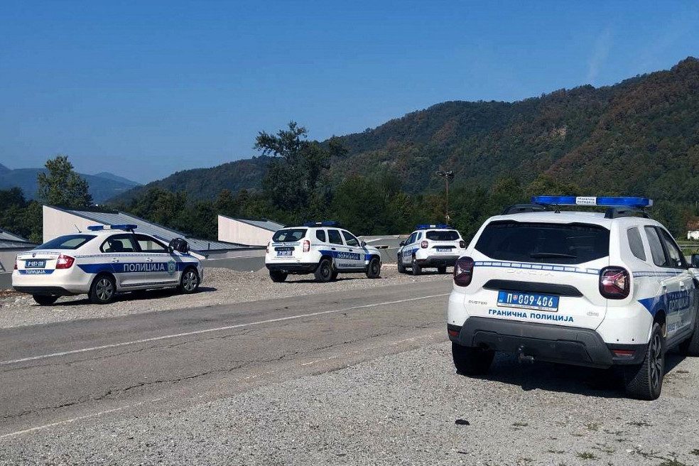 Bűnbanda csempészte az embereket Kép