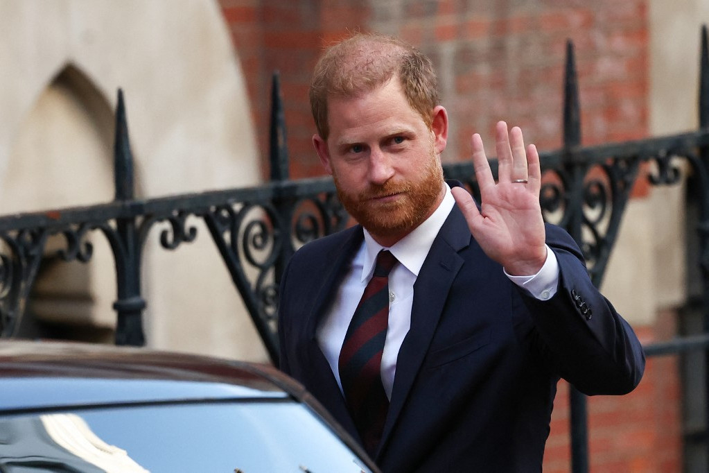 Örökre kitilthatják Harry herceget Kép