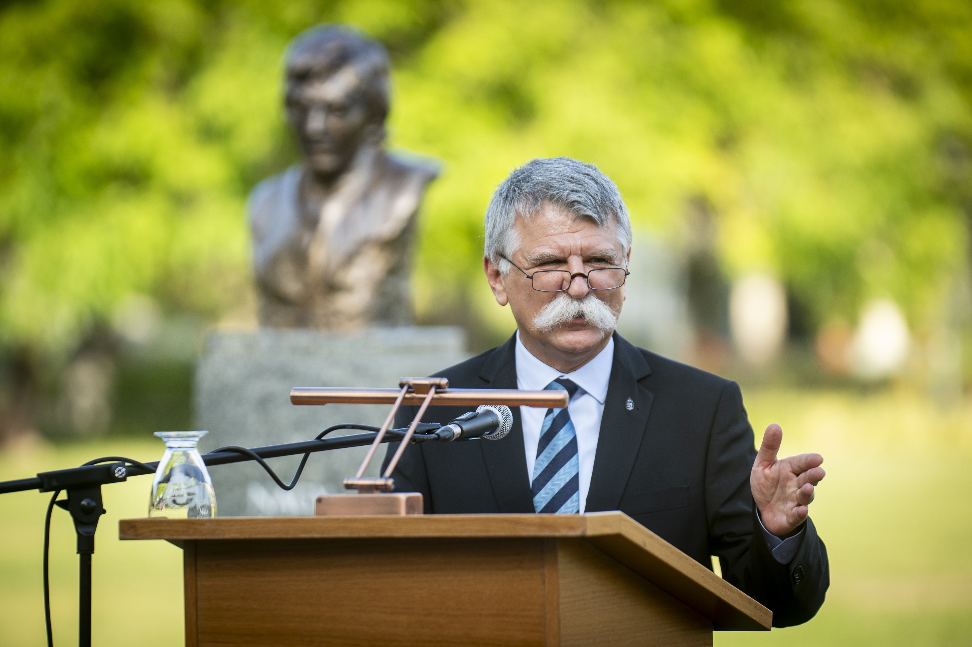Brüsszel új fegyvere Ukrajna Kép
