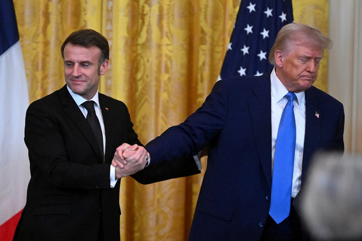 Fotó: AFP/Roberto Schmidt Macron tovább küzdene Trumppal