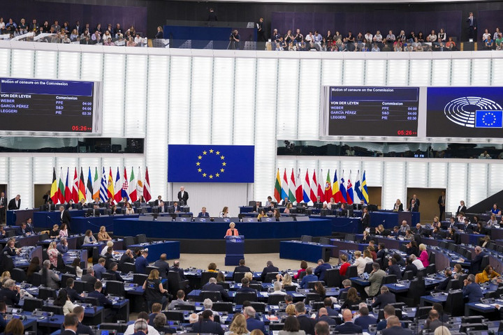 Jogi képmutatás? - az Alapjogokért Központ bírálja az EU jogállamisági politikáját
