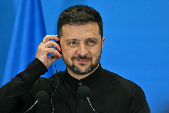 Fotó: AFP/Andreas Solaro Így kivételez Zelenszkij az embereivel