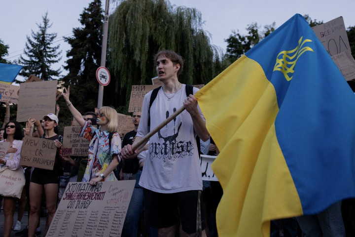 Fotó: AFP/Tetiana Dzhafarova Egyre bizalmatlanabbak az ukránok