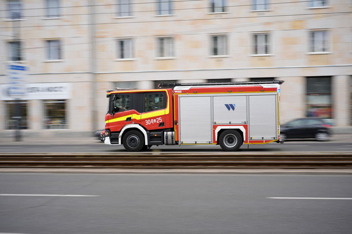 Fotó: NurPhoto via AFP/Jaap Arriens Több száz embert tett hontalanná a tűzvész Varsóban