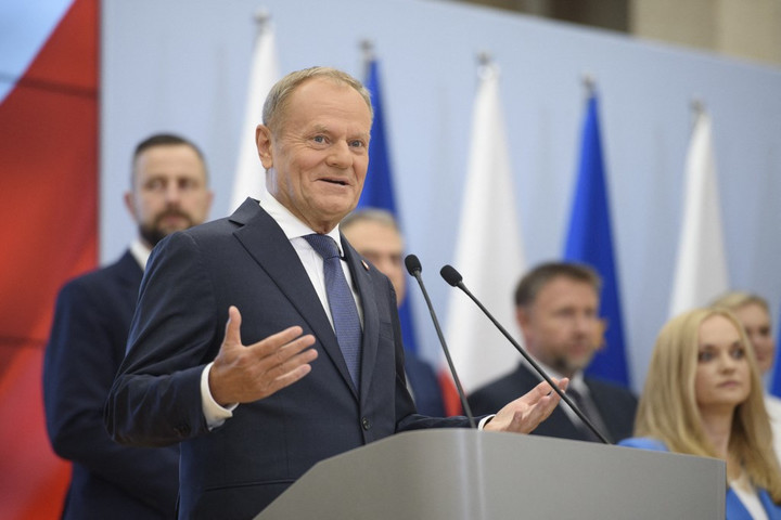 Fotó: AFP/NurPhoto/Aleksander Kalka Hamarosan "felfüggeszthetik" az ukrajnai háborút , mondta Tusk