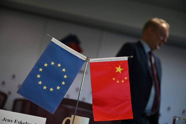 Kemény kritikát kapott az EU Kína miatt
