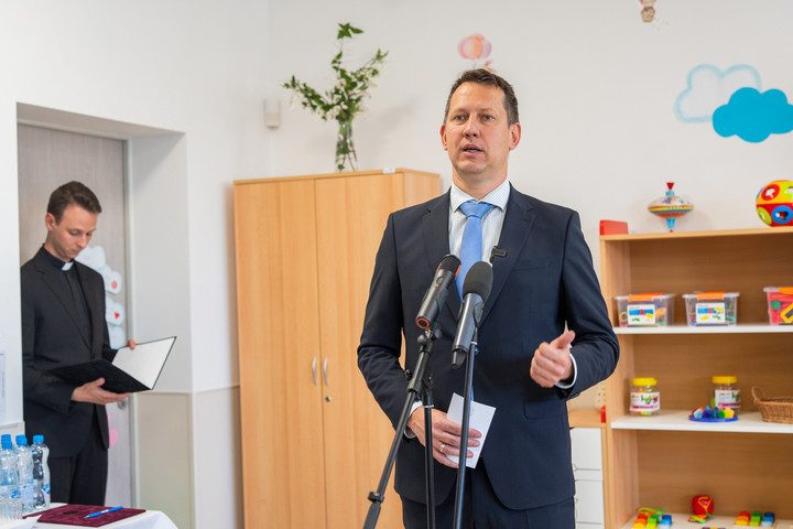 Fotó: Facebook/Fülöp Attila Már készülnek az őszi és téli hajléktalanellátásra