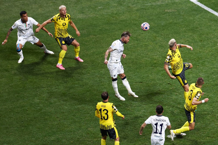 A Dortmund is negyeddöntős