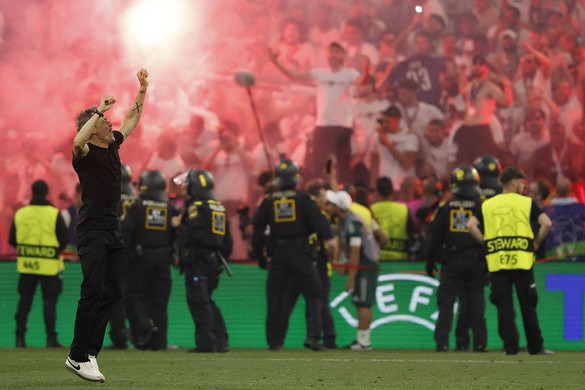 Az UEFA pénzbírsággal sújtotta a címvédő PSG-t