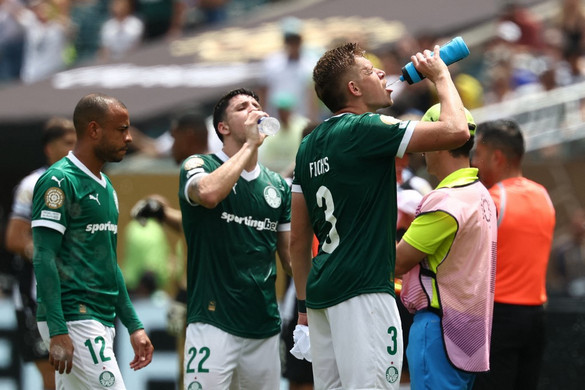 A FIFPro hosszabb félidei pihenőt akar