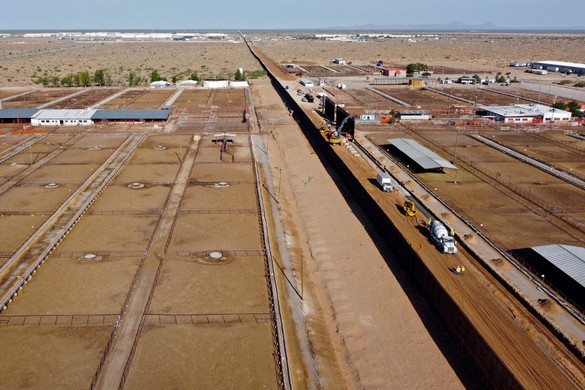 Totálisan megfékezné a bevándorlást az USA