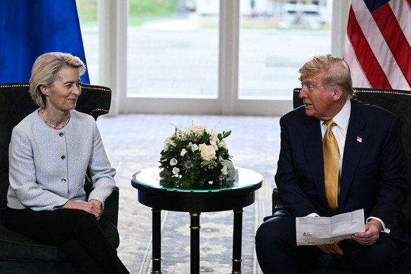 Az amerikai elnök megette reggelire az Európai Bizottság elnökét