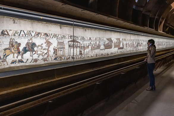 A Bayeux-i szőnyeg titkai: Hogyan került egy darabja a náci örökségbe?