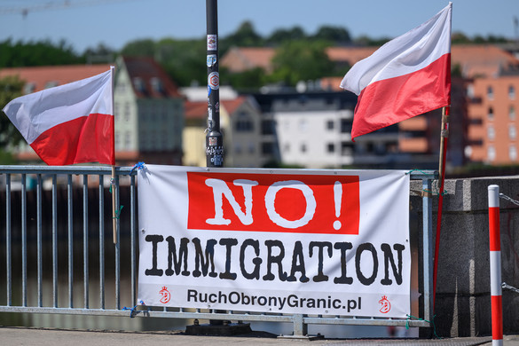 Bukik a lengyel kormány – az EU csapdába csalta Donald Tuskot