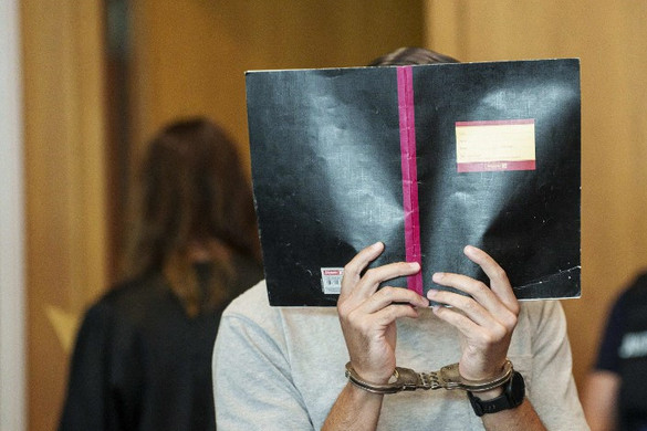 Fotó: AFP/dpa Picture-Alliance/DPA/Andreas Arnold Ukrán galeri vert kis híján halálra egy férfit Tatabányán