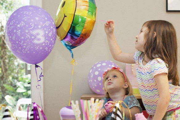 Fotó: AFP/Connect Images/Kinzie Riehm Egyszerre durrantanak ki félmillió lufit