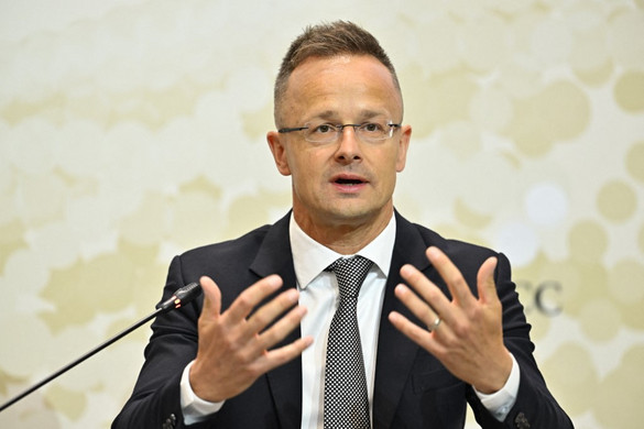 Szijjártó Péter élesen bírálta az Európai Bizottság elnökét
