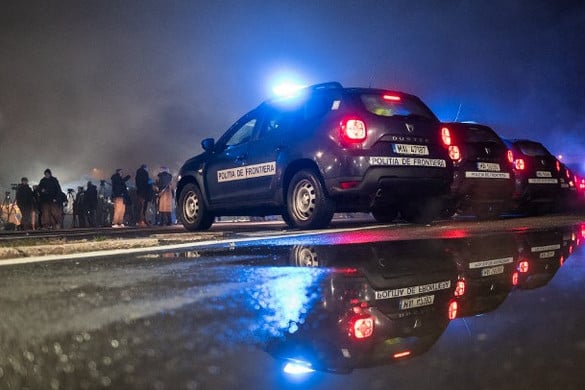 Templom előtt késelt a román férfi