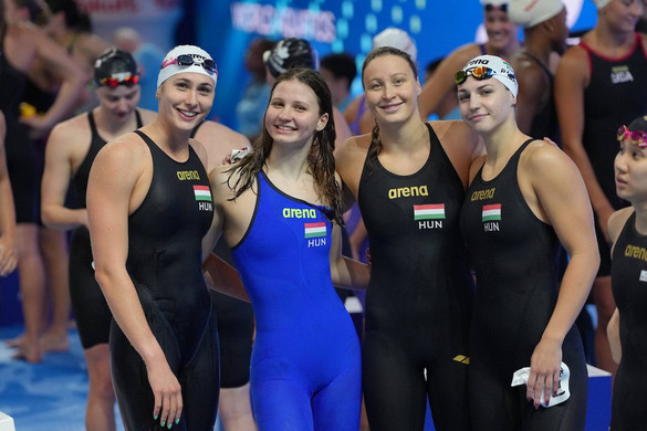 Vizes vb: a fináléban úszhat a 4x200 méteres női gyorsváltó