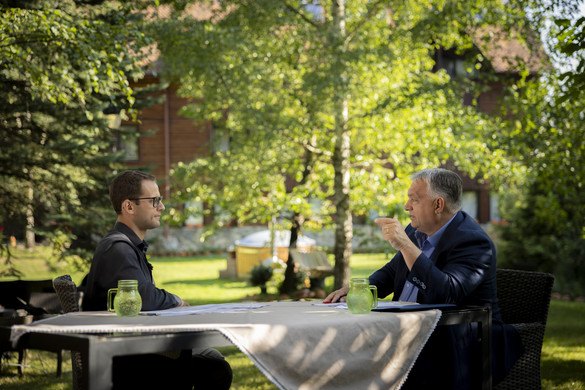 Orbán Viktor: Határai az államnak vannak, a nemzetnek nincsenek