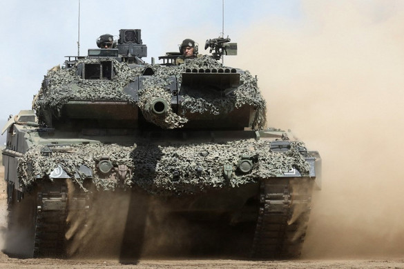 Kamikaze drónnal lőttek ki egy Leopard harckocsit az oroszok + Videó