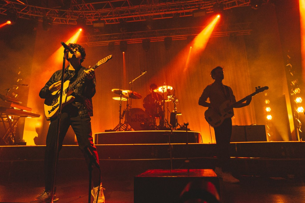 A The Kooks ugrik be Kiwanuka helyére a Szigeten, a Brit indie-hangrobbanása jön péntek este Kép