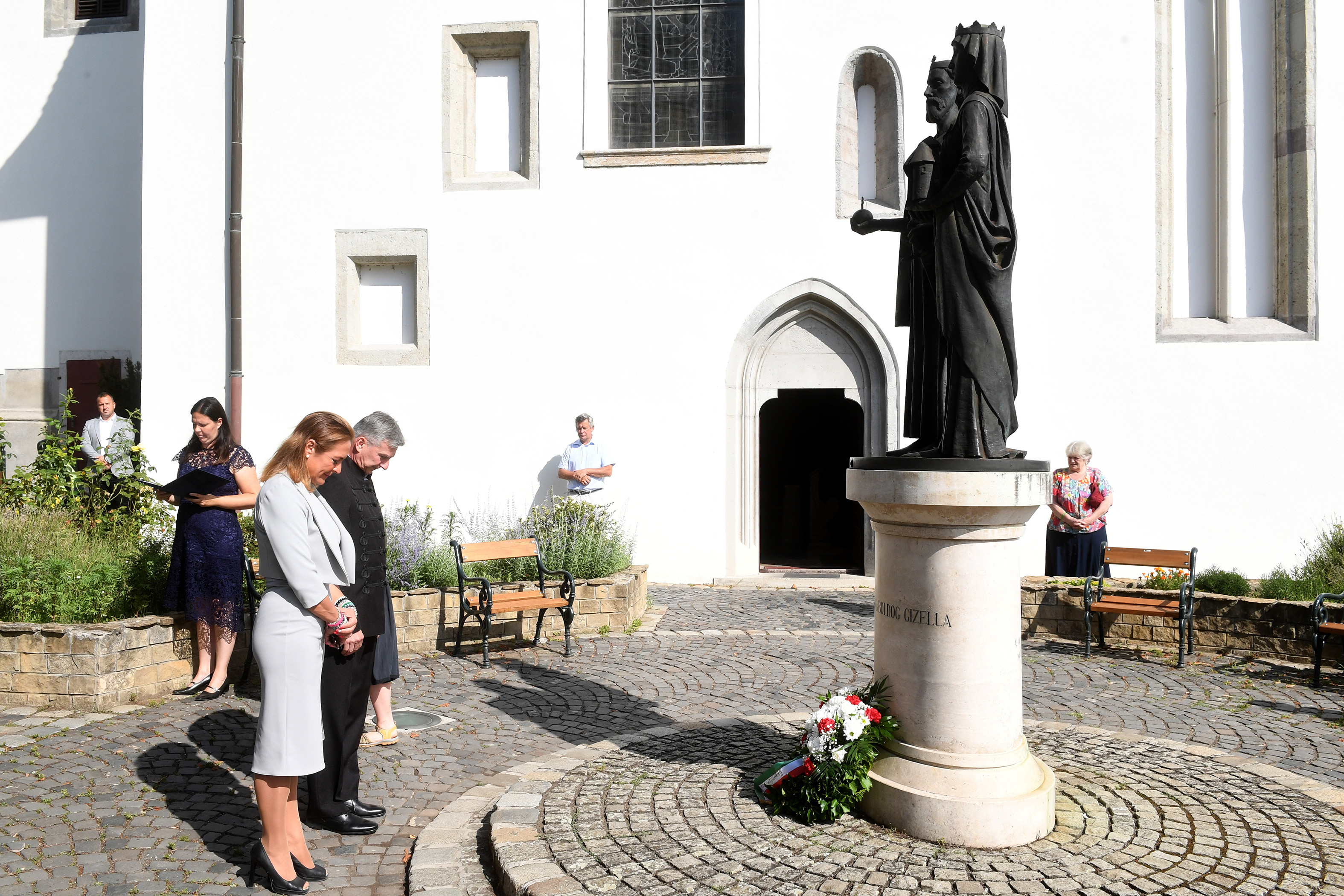 A szabadság csak a rend és a felelősség talaján virágozhat Kép