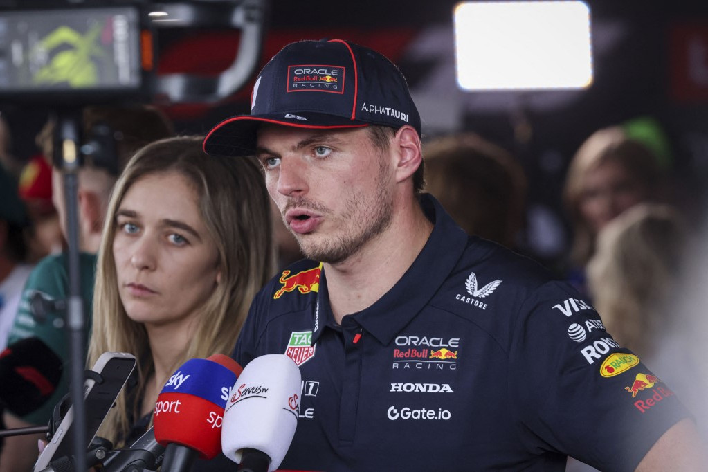 A holland Max Verstappen szívesen nyilatkozott a média munkatársainak