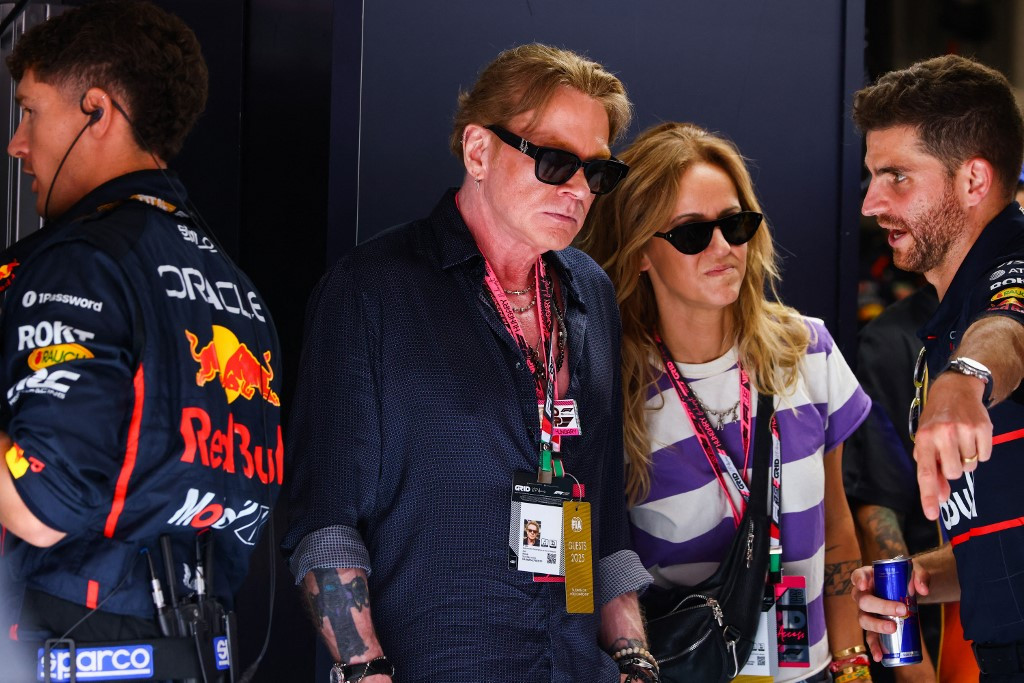 Axl Rose, a Guns N’ Roses frontembere intette le a futamot a 40. Magyar Nagydíjon