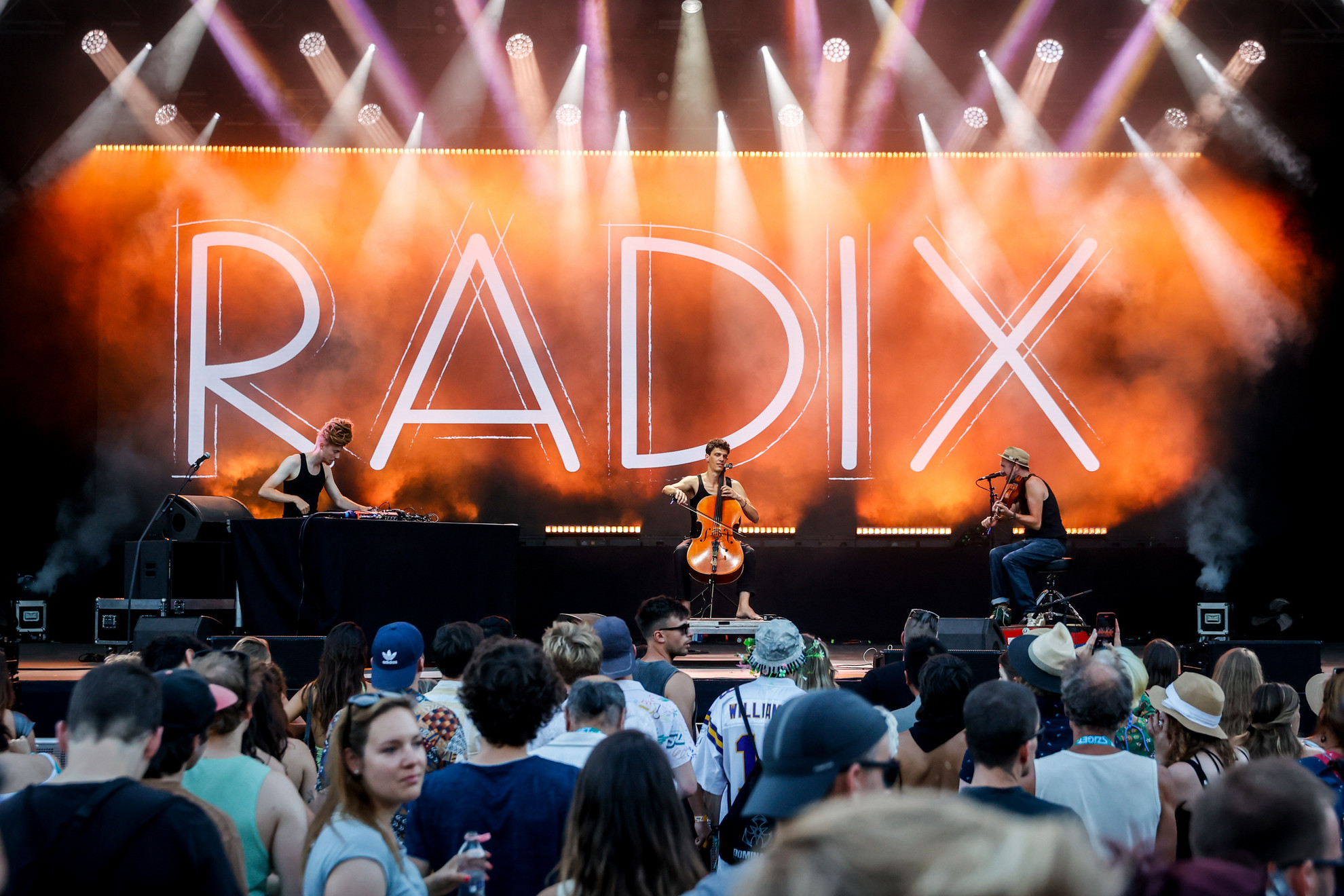A francia RADIX nevű formáció, akiknek céljuk egy szonikai pokol magaslat létrehozása.