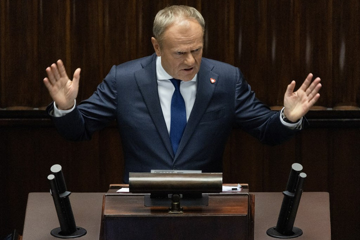 Tusk nem bánja, hogy orosz ügynöknek nevezte Donald Trumpot