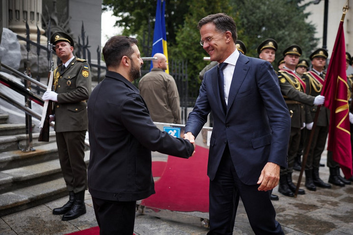 Magas rangú külföldi delegációk érkeztek Kijevbe