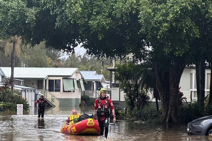 Fotó: AFP/Anadolu/Fire and Rescue NSW (FRNSW) Kelet-Ausztráliában vastag hótakaró borítja a városokat