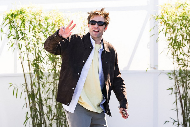 Fotó: NurPhoto via AFP/Alessandro Bremec Édes kis szőkeség Robert Pattinson kislánya