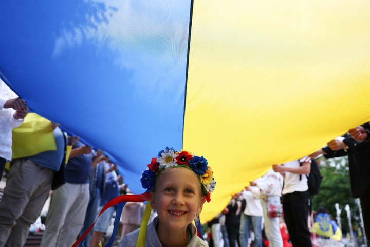 Ukrán gyermekek nyaralnak Kárpátalján