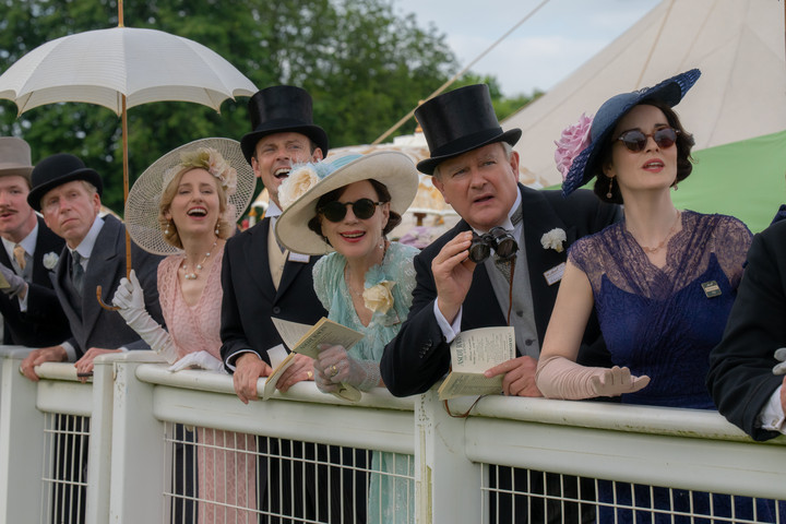 A Downton Abbey sem érhet véget