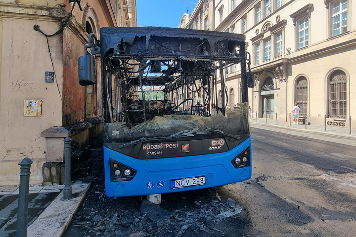 Fotó: MH/BánTóthKata Újabb busz égett Budapesten