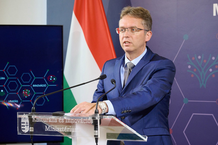 Kiemelten fontos és szükséges a magyar tehetségek, a magyar oktatás támogatása Kárpátalján